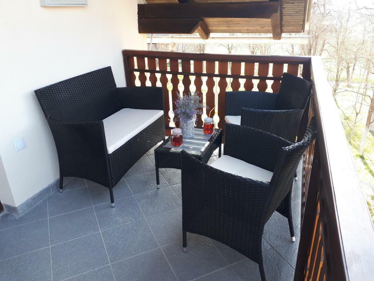 Apartment Jareb Slunj Bagian luar foto