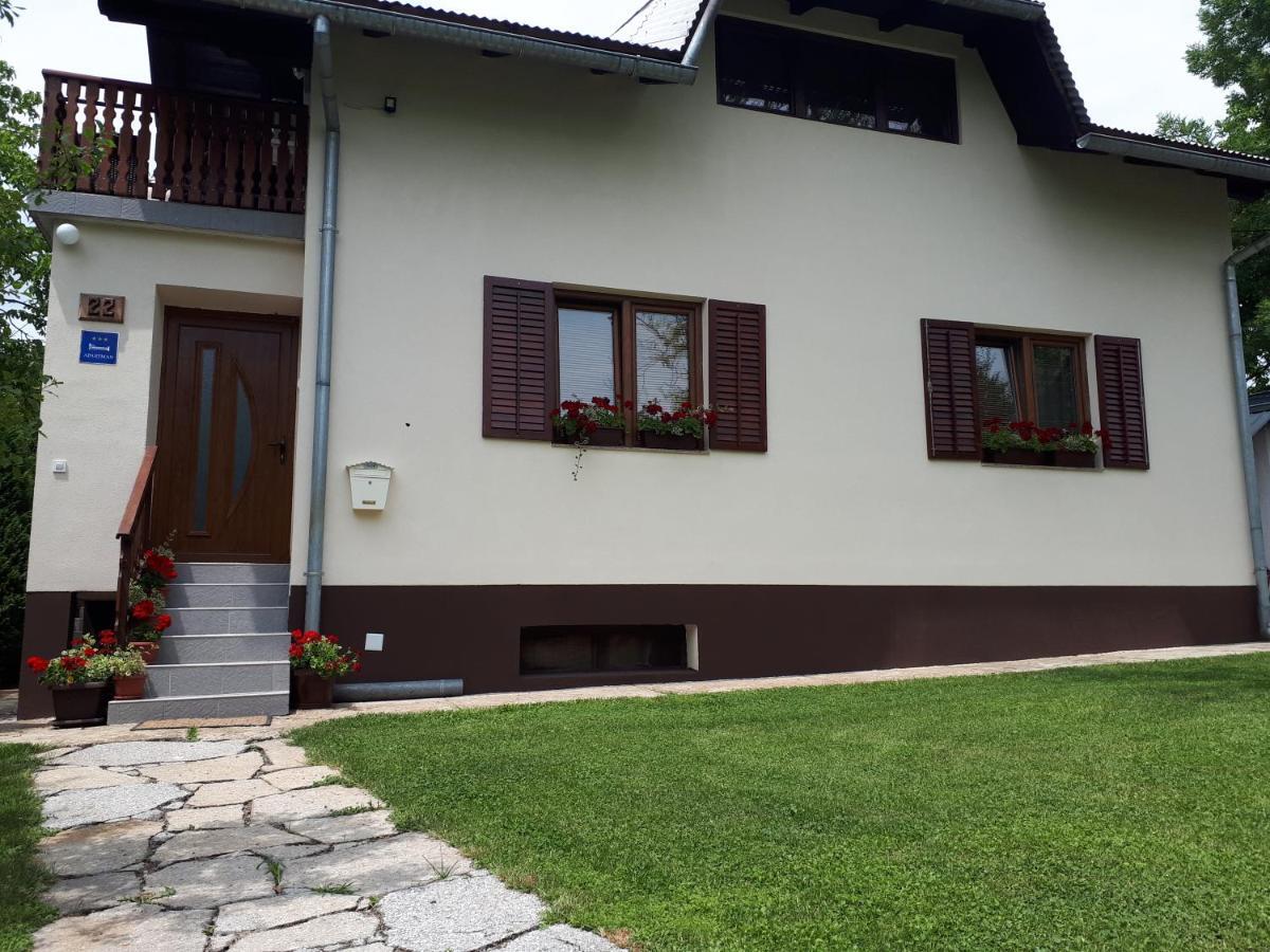 Apartment Jareb Slunj Bagian luar foto